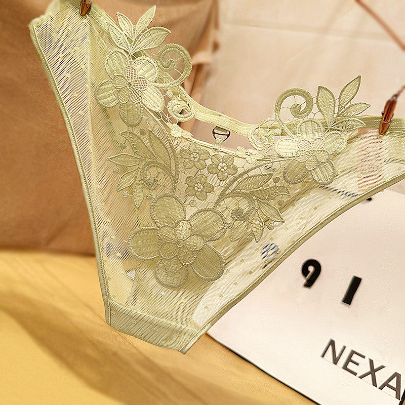 Luxury Romantic Floral Lace Women's Underwear